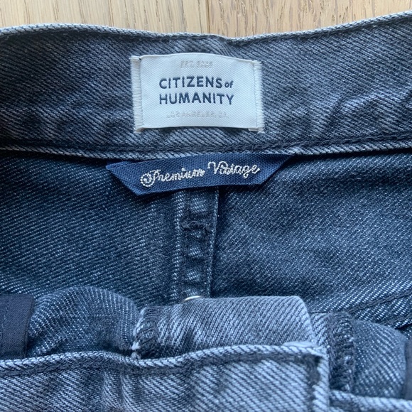 Citizens of Humanity Camilla Jean Short Size 25 in Washed Black - Picture 6 of 8